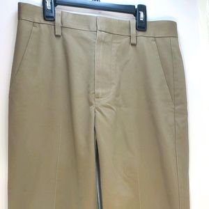 Dockers D3 Classic Fit 30×30 khaki slacks 👔👞